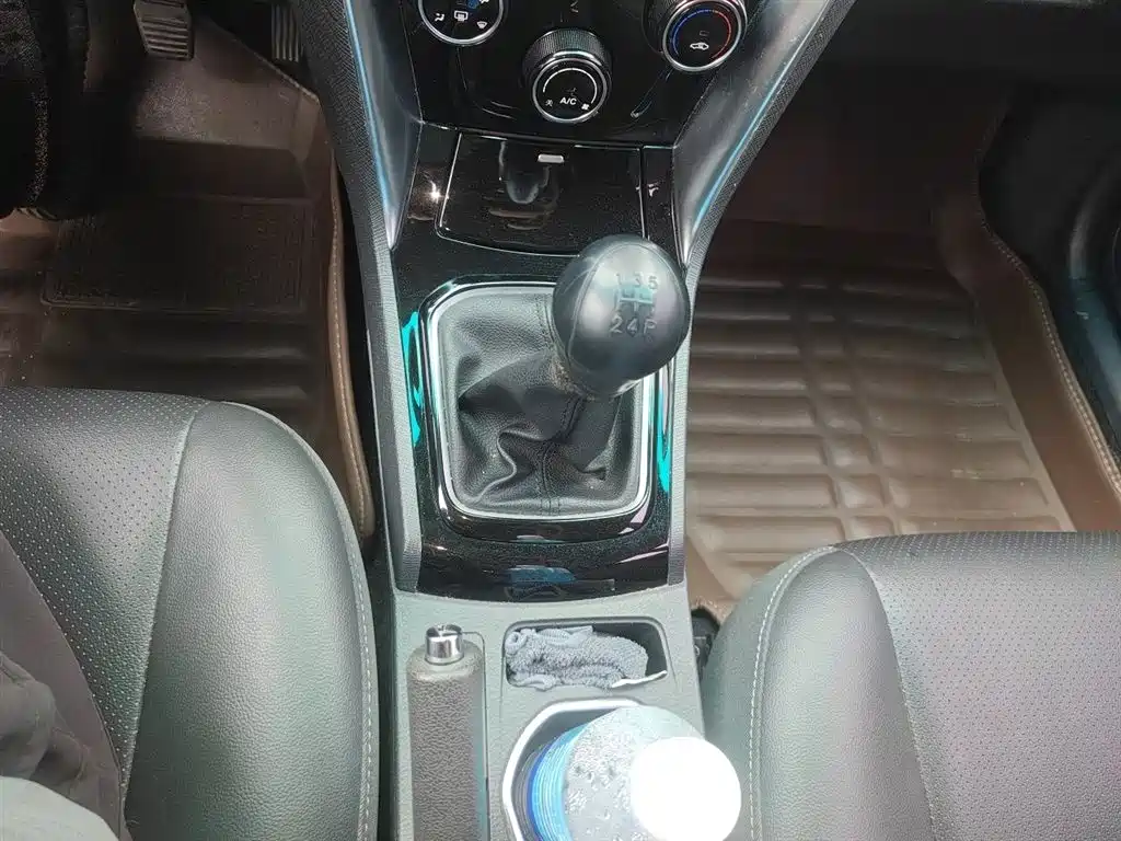 BYD F3 比亚迪F3 2020款 1.5 L 手动豪华版