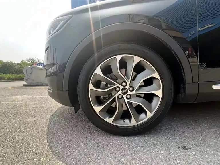 Lincoln Nautilus 2.0 T 4 WD Premium