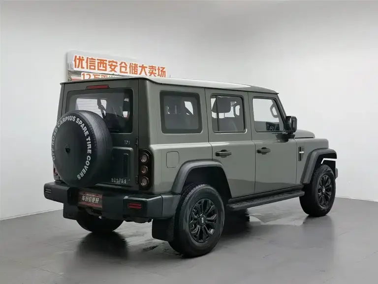 212 T01 2.0 T Mechanic