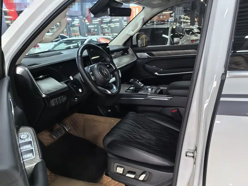 Tank 500 3.0 T Sport Realm 5-seat