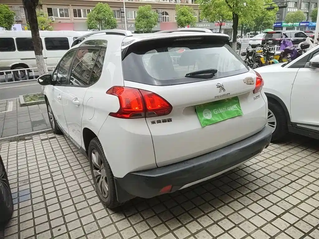 Peugeot 2008 2014 1.6 L Auto Fashion