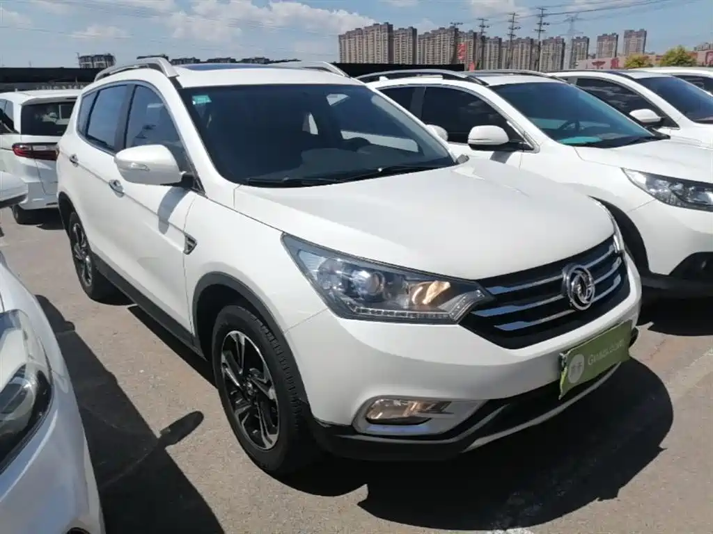 Dongfeng Fengshen AX7 2.0 L Auto Smart Ease