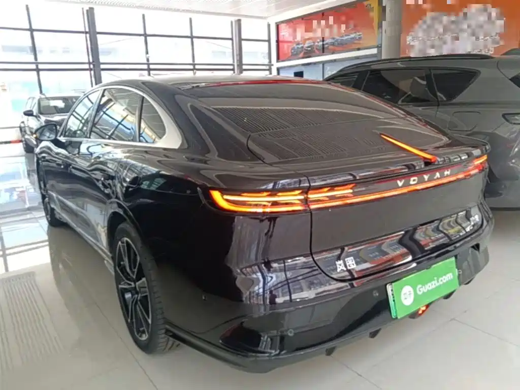 Voyah Zhuiguang PHEV 4 WD Ultra Long Range Flagship