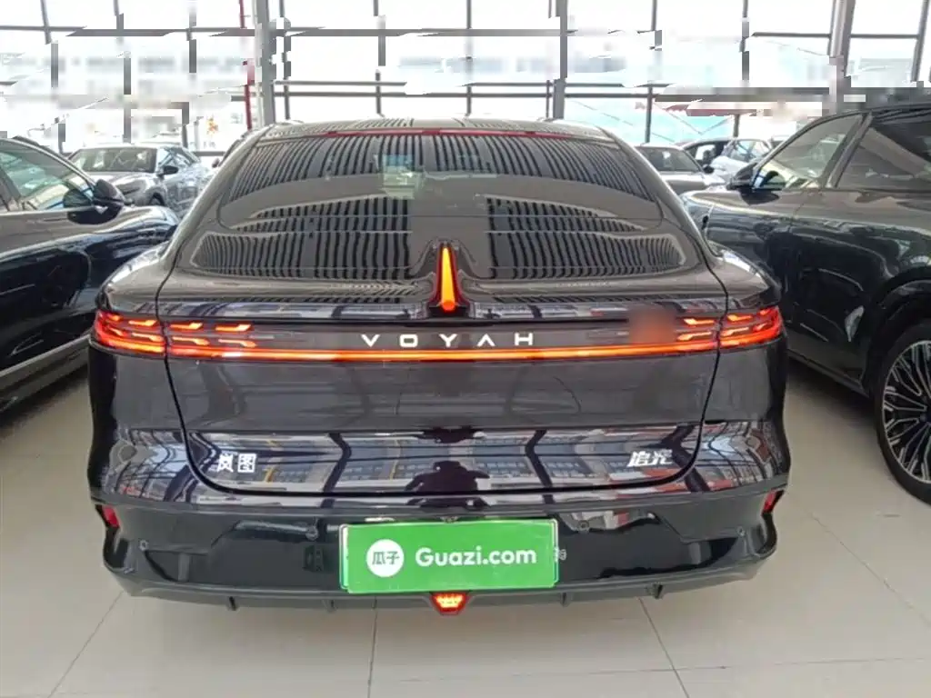 Voyah Zhuiguang PHEV 4 WD Ultra Long Range Flagship