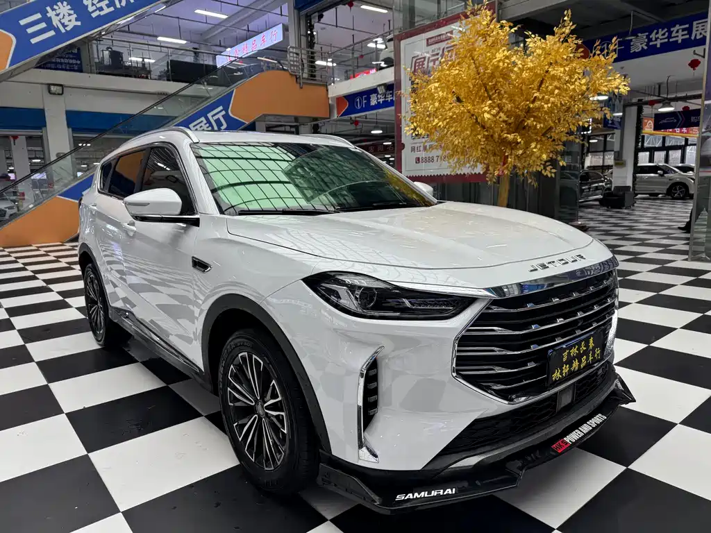 Jetour X70 PLUS 1.5 T DCT Mountain 7-seat