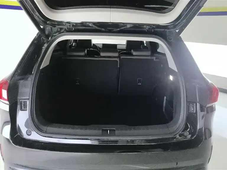 WEY VV6 2.0 T 2 WD Smart Enjoyment +