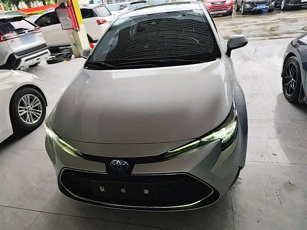 Levin Dual Engine 1.8 H E-CVT Luxury CN-VI