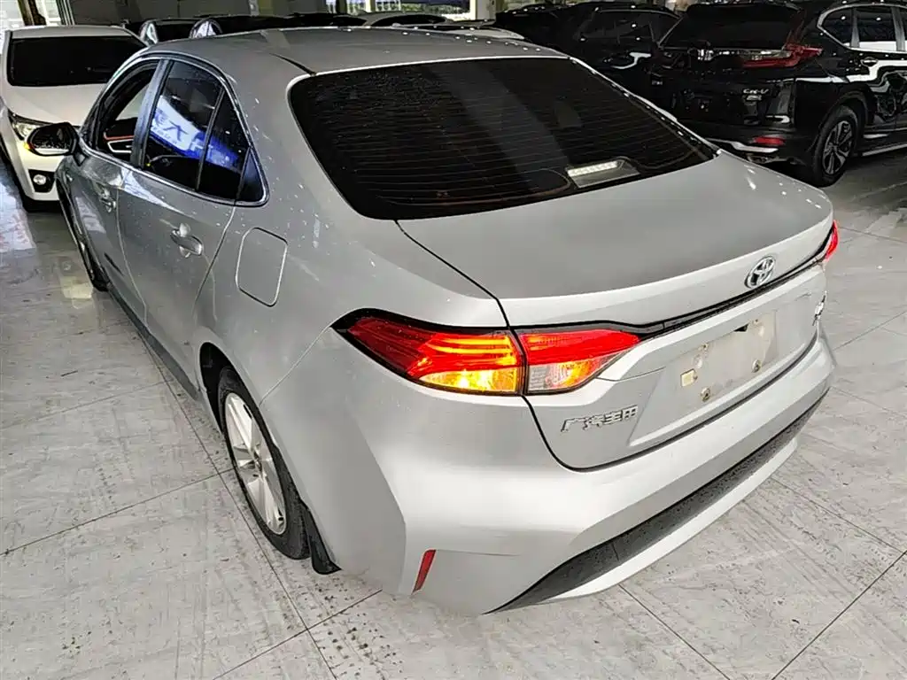 Levin Dual Engine 1.8 H E-CVT Luxury CN-VI