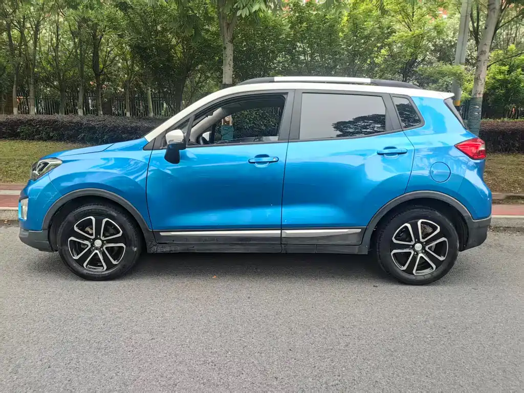 Changan CS15 1.5 L Manual Fashion