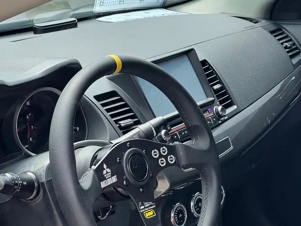 Lancer EX Fashion 1.8 L Manual Wise