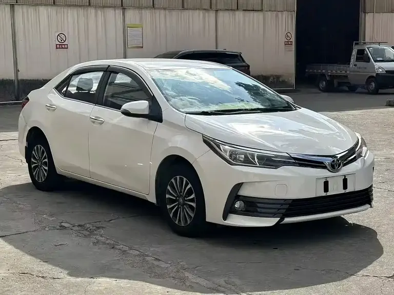 Toyota Corolla Facelift 1.2 T S-CVT GL