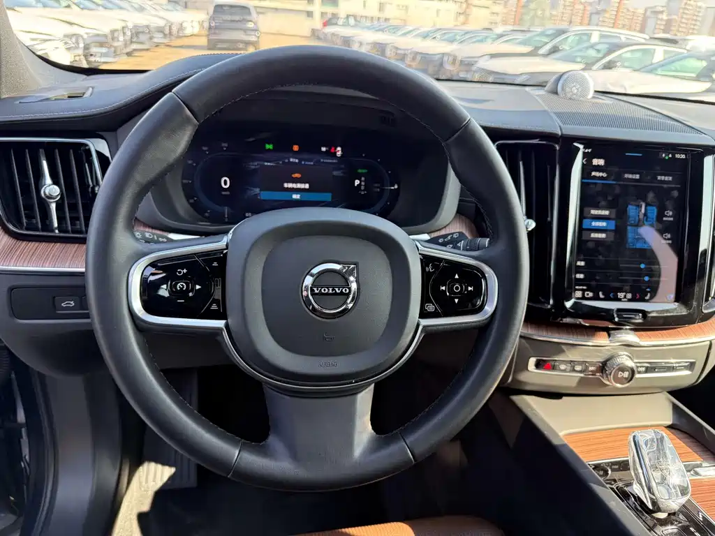 Volvo XC60 PHEV PHEV Hybrid Long Range 4 WD Smart Grace Luxury