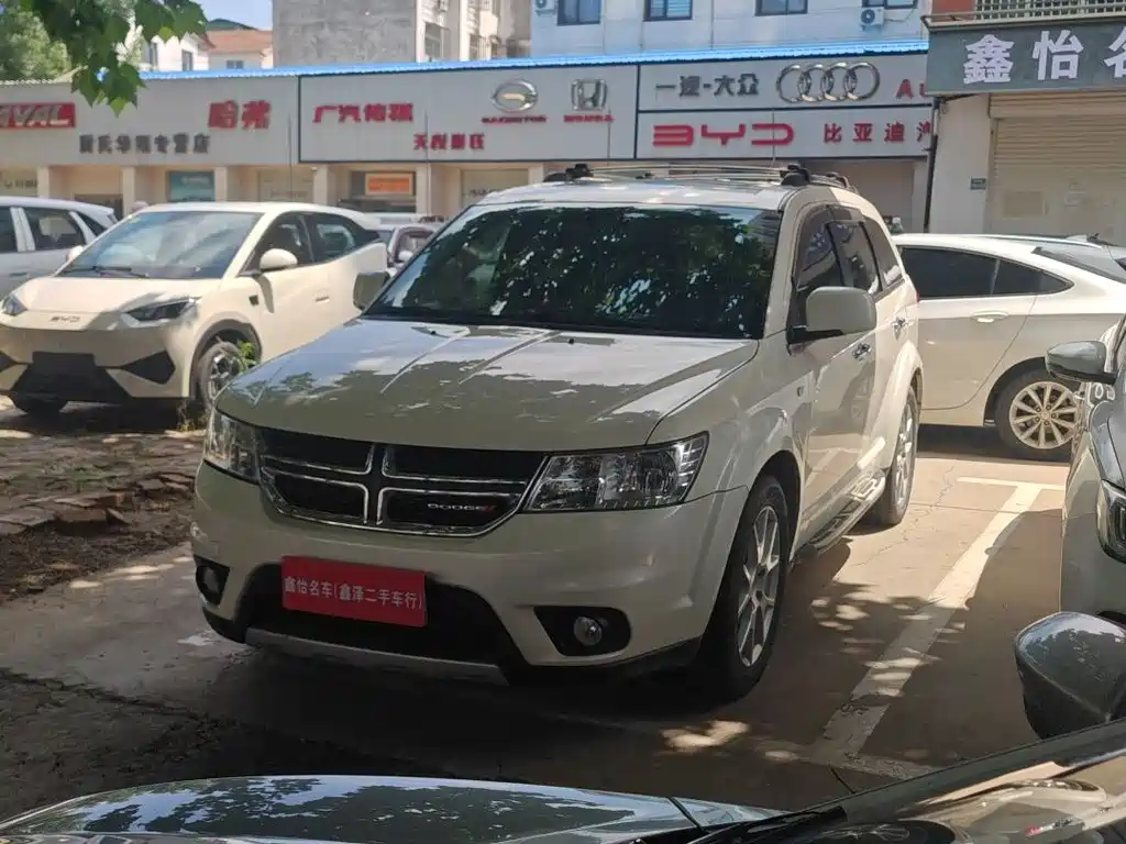 Journey 2.4 L 2 WD Premium Style