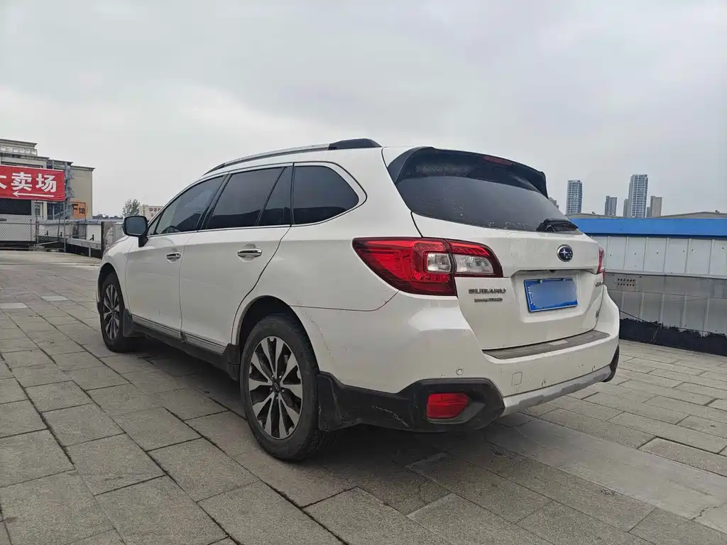 Outback 2.5 i Sport Navigation