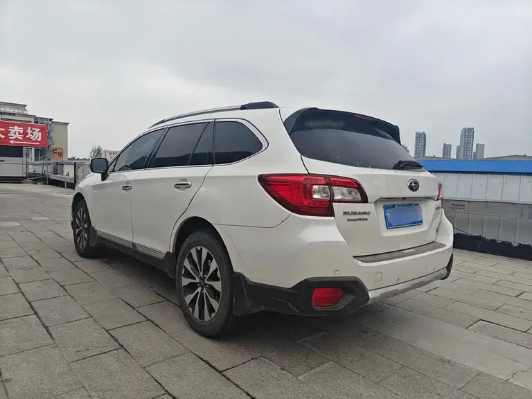 Subaru Outback 2.5 i Sport Navigation