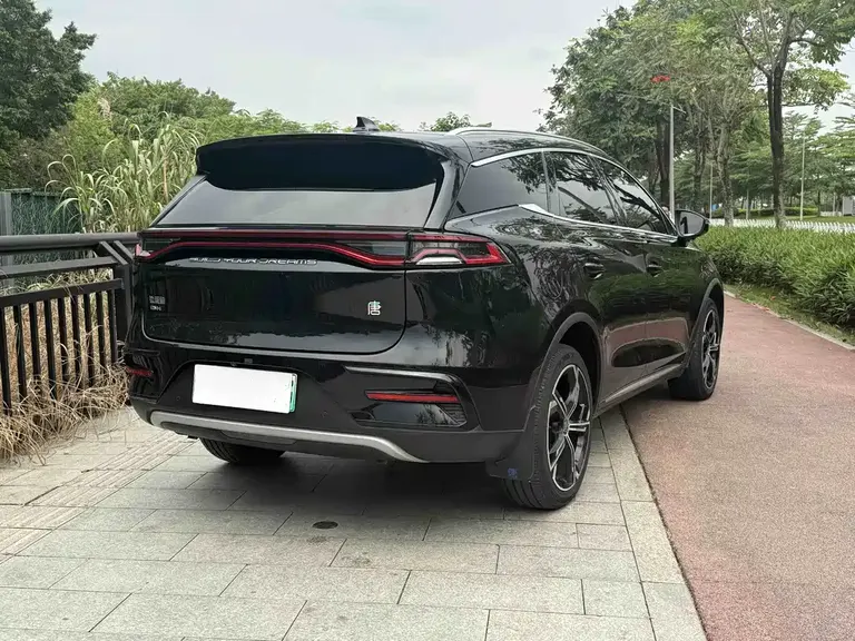 BYD Tang NEV DM-i 112 KM Honored