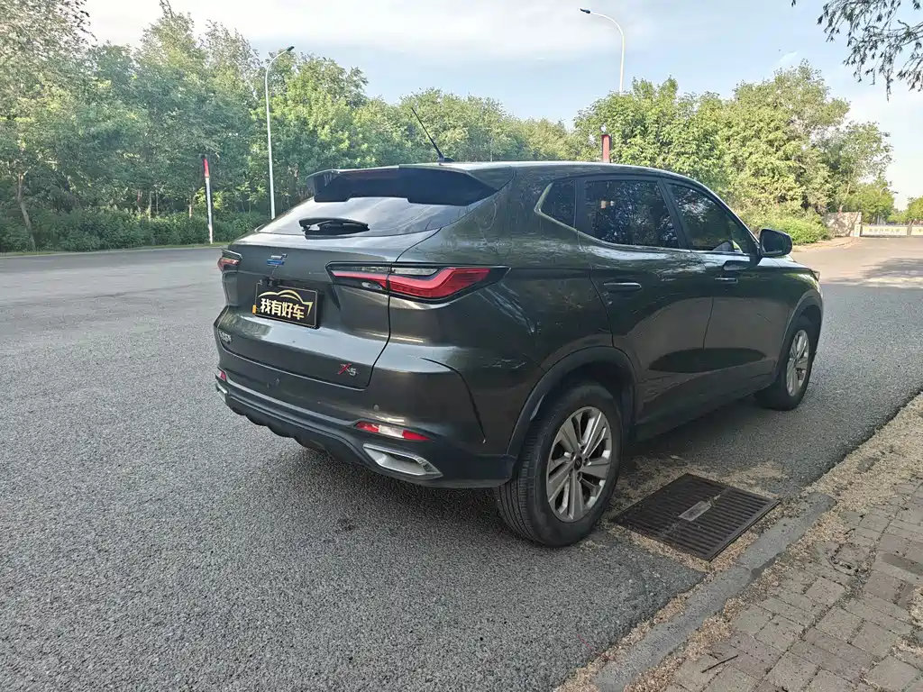 Changan Oshan X5 1.6 L CVT Luxury