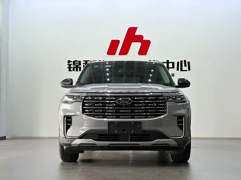Ford Explorer EcoBoost 285 4 WD Titanium 6-seat
