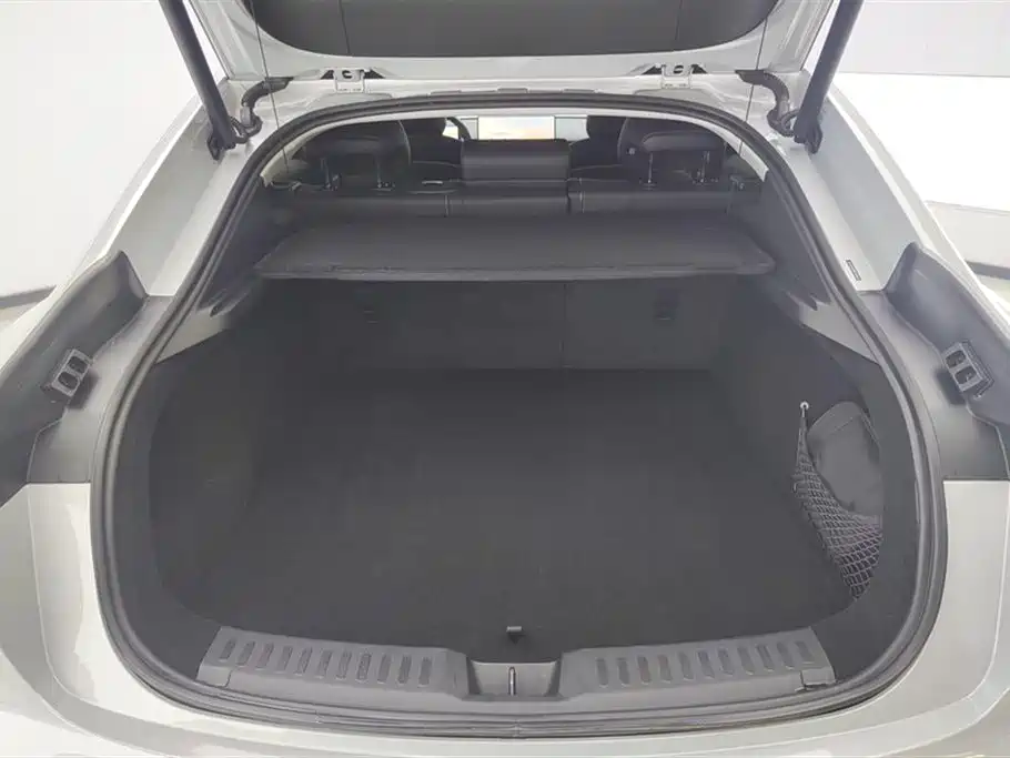 Baojun Xiangjing 宝骏享境 2025款 插混 140 km专车版