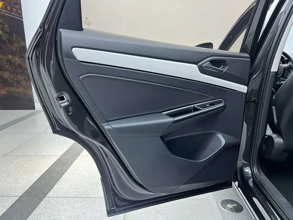 Jetta VS7 280 TSI Auto Joy