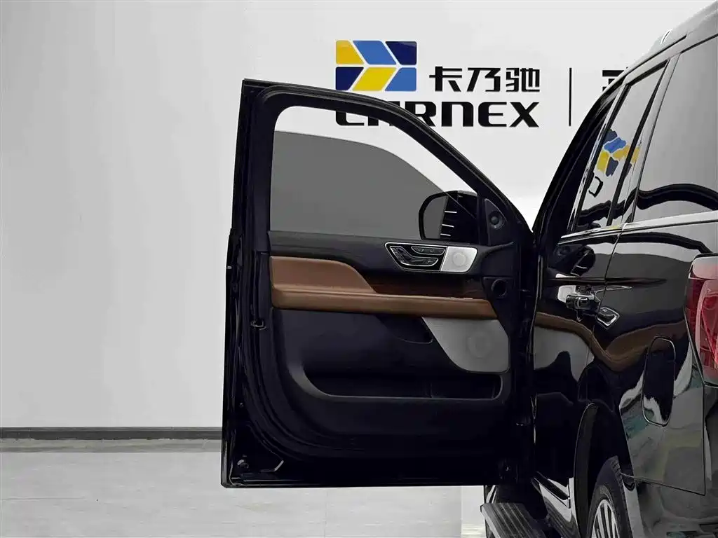 Navigator 3.5 T Honor Shine