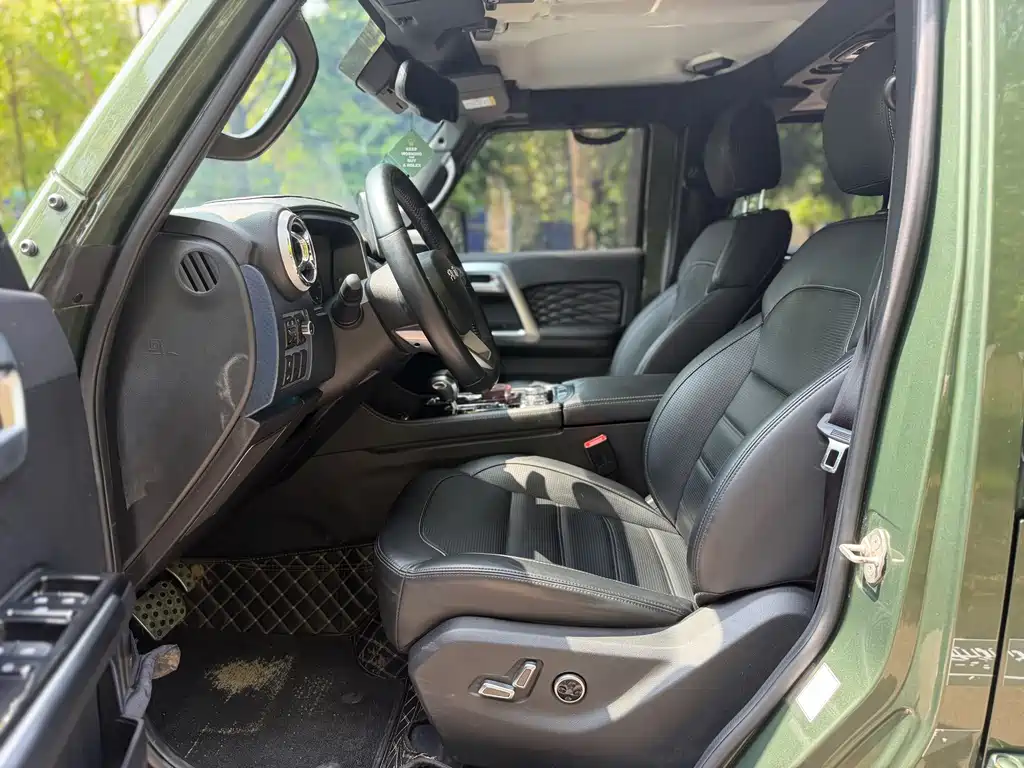 BAIC BJ40 2.3 T Auto 4 WD Rainforest Cross