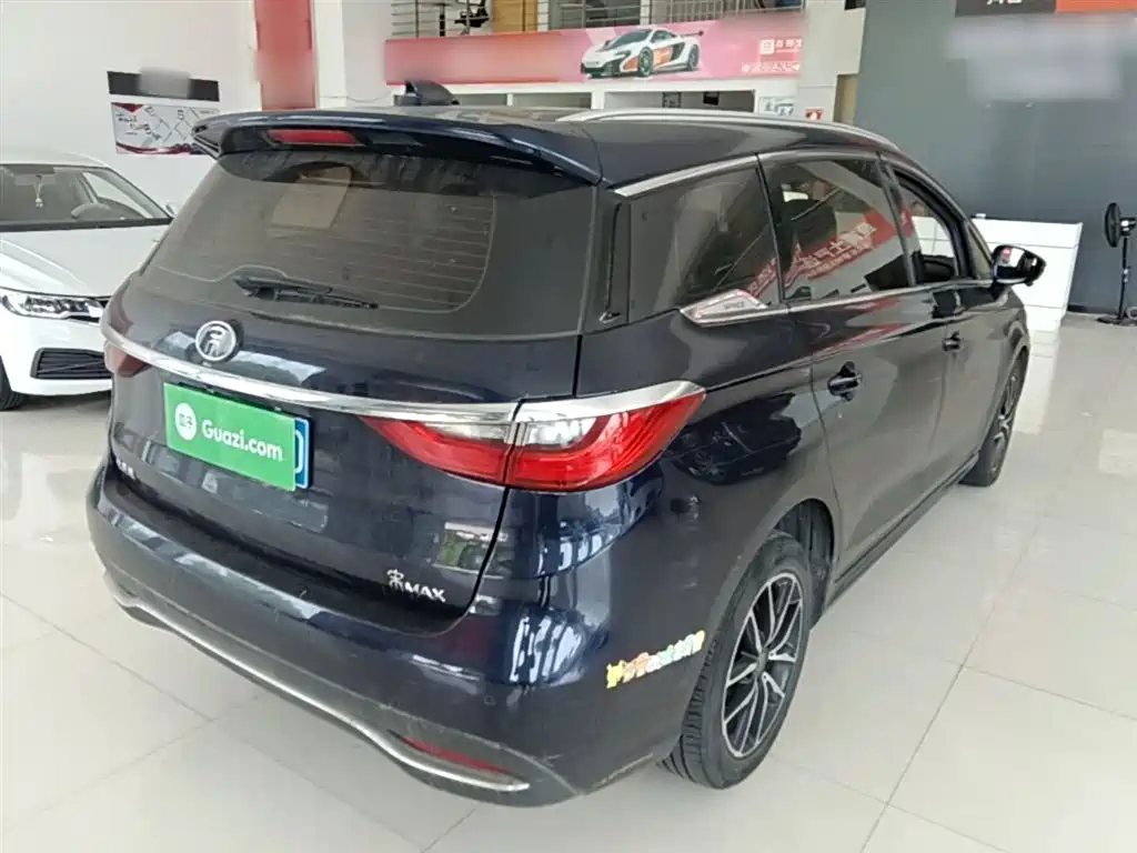 Song MAX 1.5 T Auto Connected Elite 6-seat