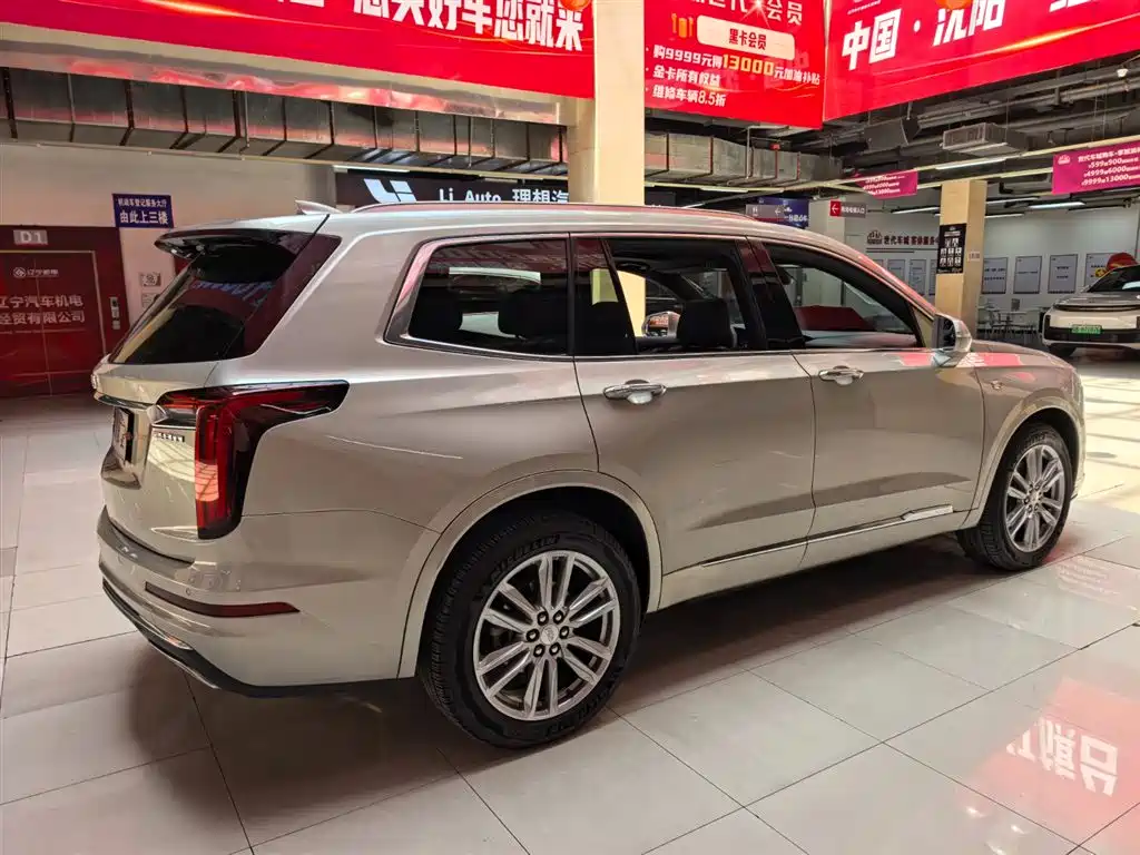Cadillac XT6 2.0 T 6-seat 4 WD Luxury 120 Anniversary Limited