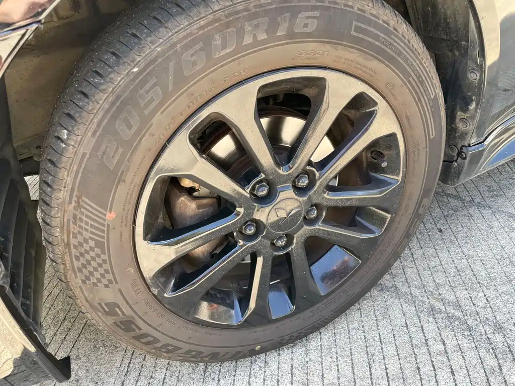 Lancer EX Fashion 1.8 L Manual Comfort