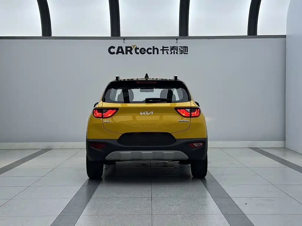 Stonic 1.4 L CVT Sunroof