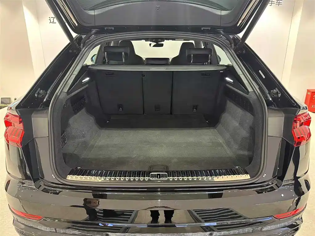 Audi Q8 55 TFSI Premium Dynamic