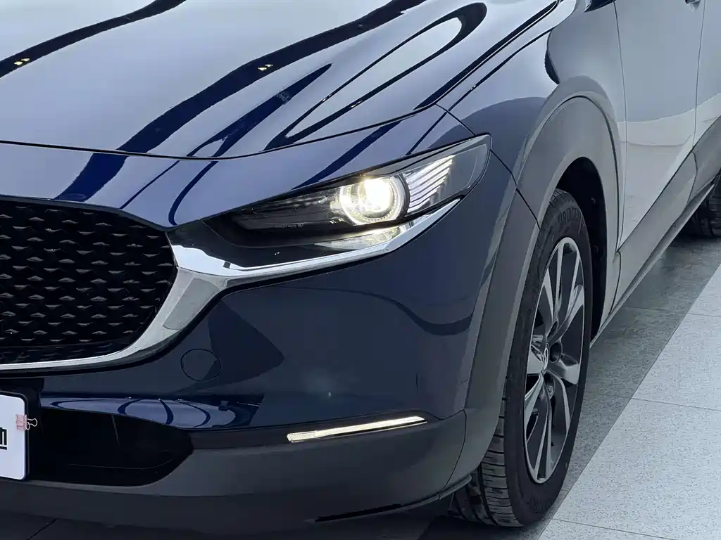 Mazda CX-30 2.0 L Auto Jiayue Obsidian