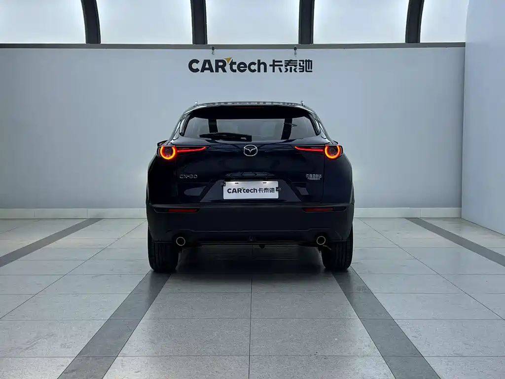 Mazda CX-30 2.0 L Auto Jiayue Obsidian