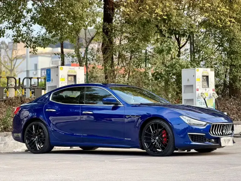 Maserati Ghibli 3.0 T Luxury CN-V
