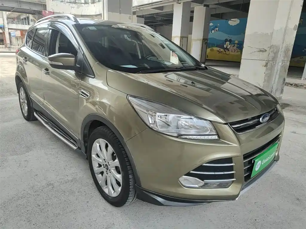 Kuga 1.5 L GTDi 4 WD Elite