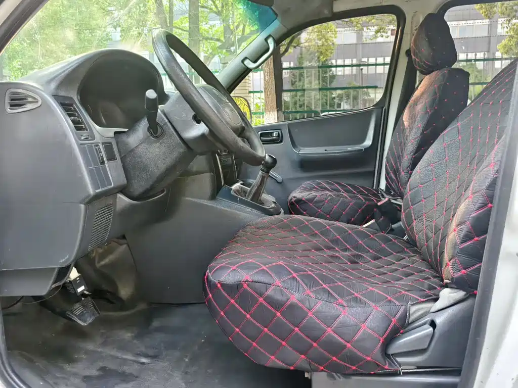 Grace 2.0 L Classic Standard LWB 9-seat
