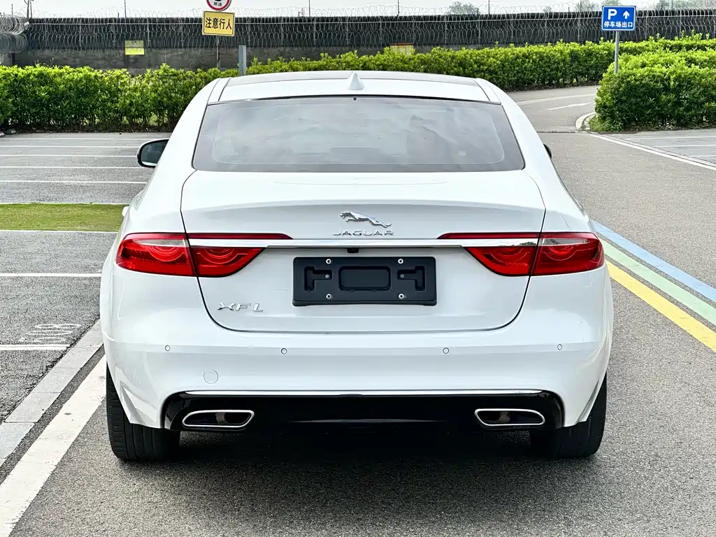Jaguar XFL XFL 2.0 T 200 PS Elite