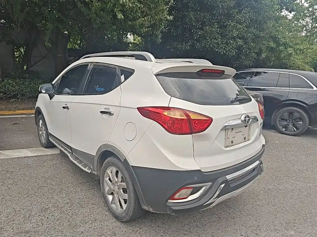 Refine S3 1.5 L Manual Luxury Smart
