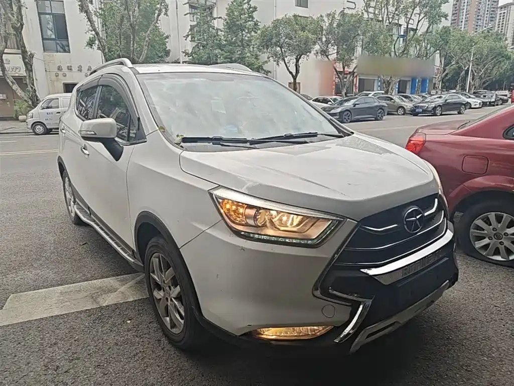 Refine S3 1.5 L Manual Luxury Smart