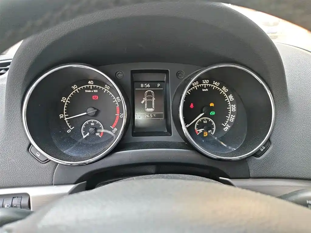 Yeti 1.8 TSI DSG Arctic