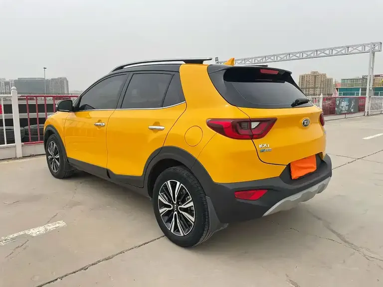 Kia Stonic 1.4 L Auto Fun Enjoyment CN-V