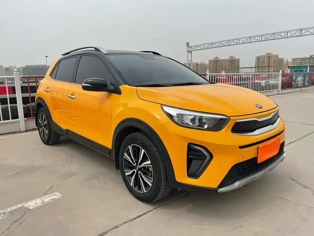 Stonic 1.4 L Auto Fun Enjoyment CN-V