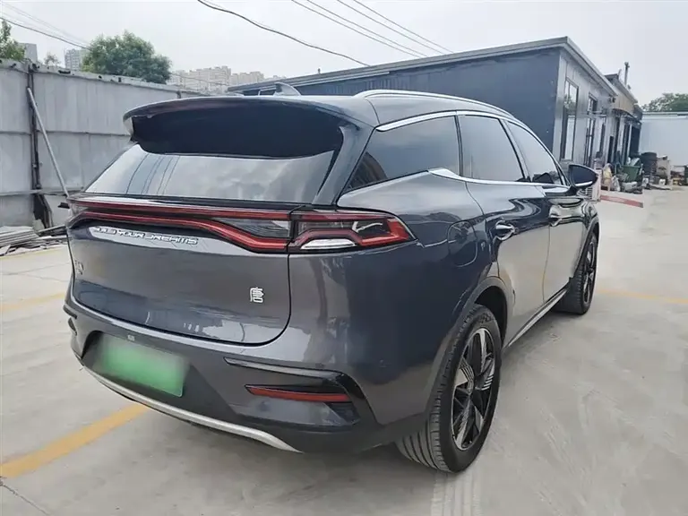 BYD Tang NEV DM-i Champion 112 KM Premium