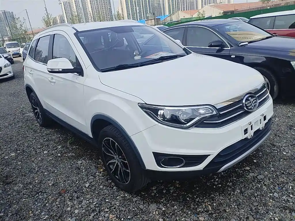 Senya R7 1.6 L Manual Luxury