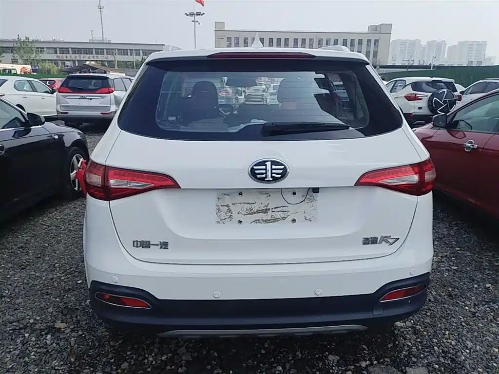 Senya R7 1.6 L Manual Luxury
