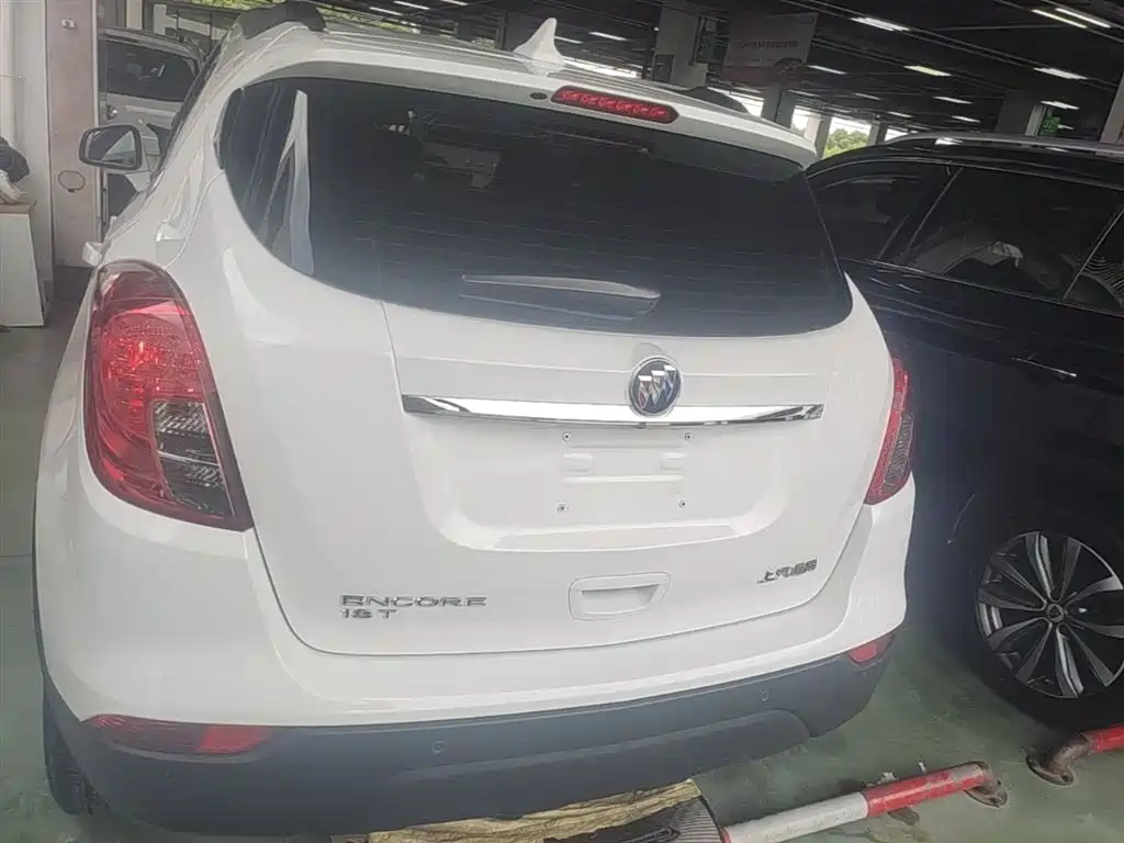 Encore 18 T Auto 2 WD Urban Leading