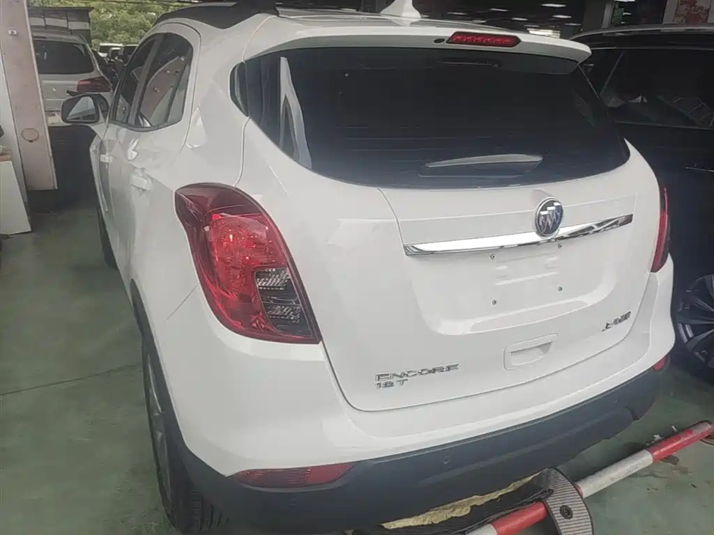 Encore 18 T Auto 2 WD Urban Leading