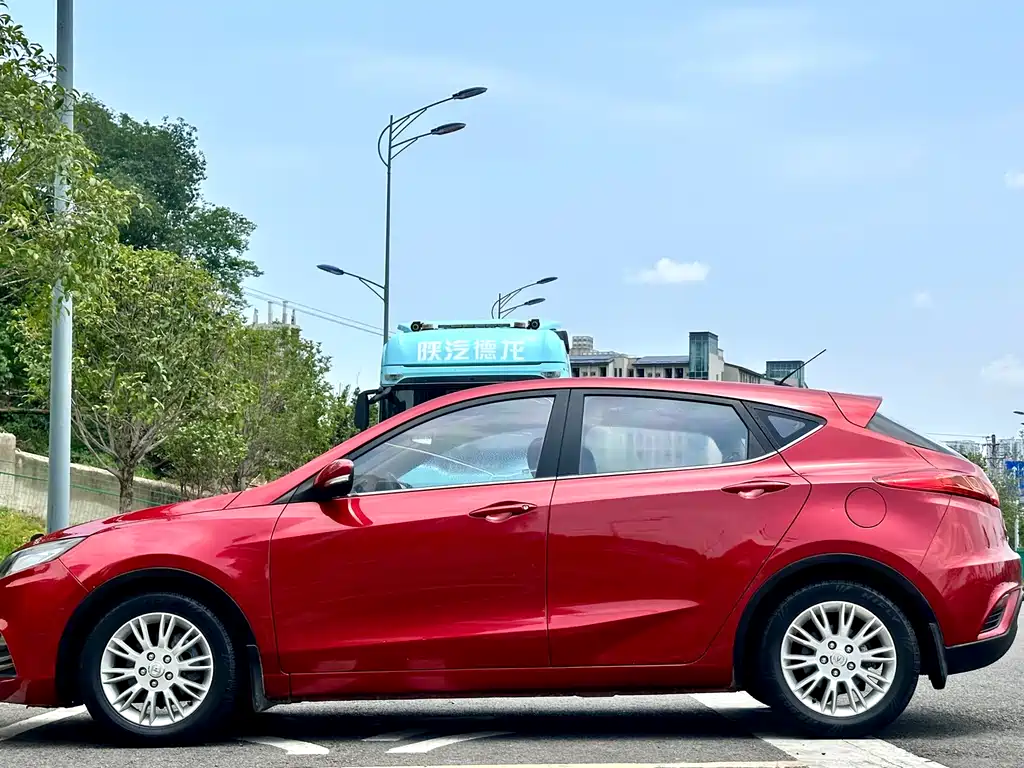 Eado XT 1.6 L Manual Handsome Cool CN-IV