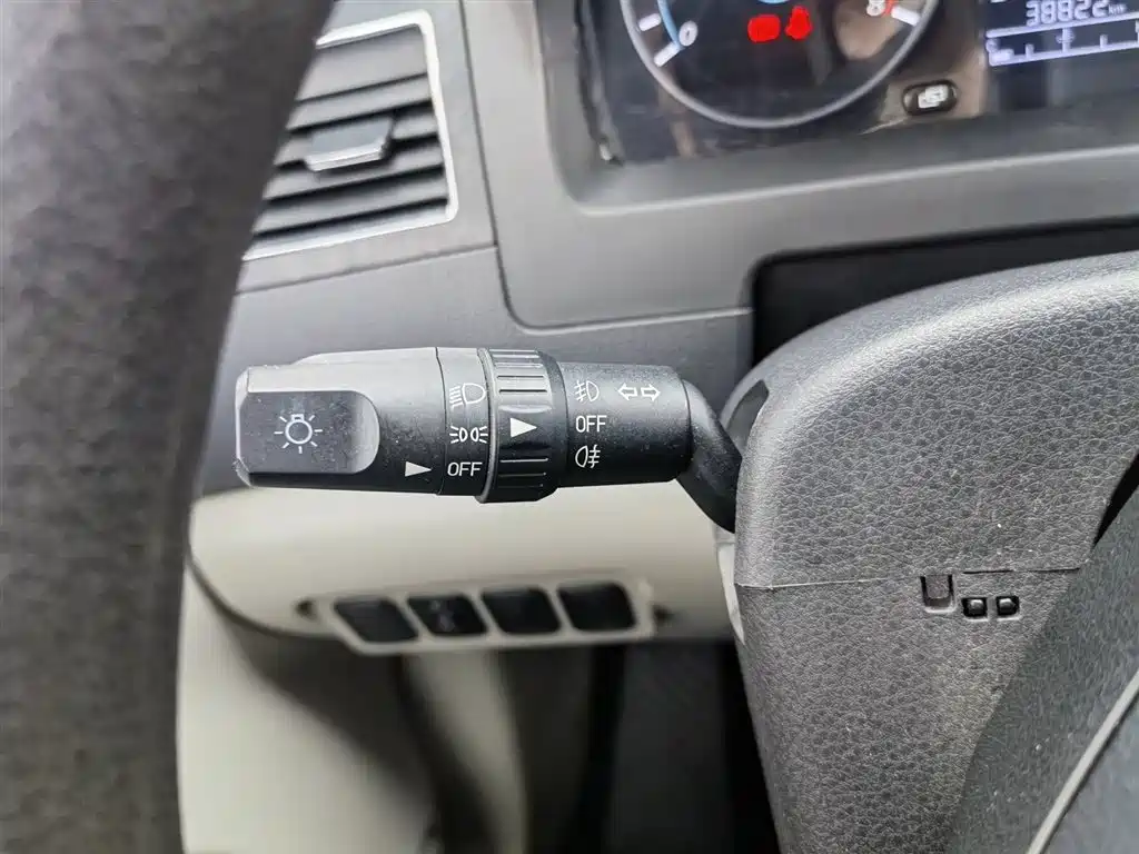 Jingyi XV 1.6 L CVT Comfort