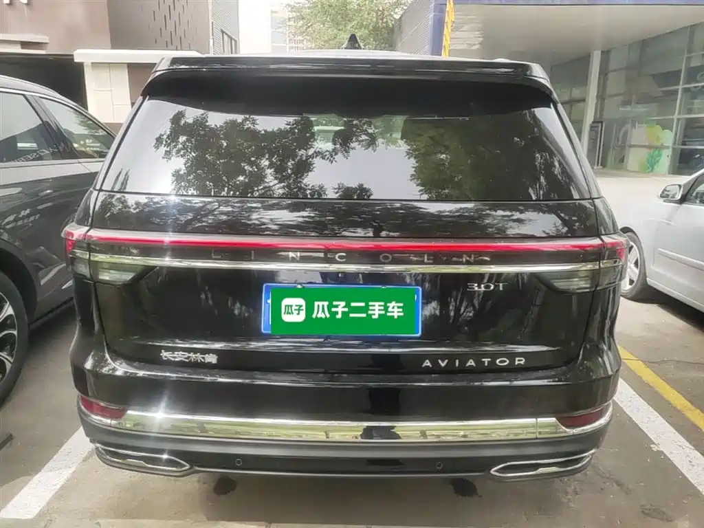 Aviator 飞行家 2024款 3.0 T V6 四驱高雅版 七座